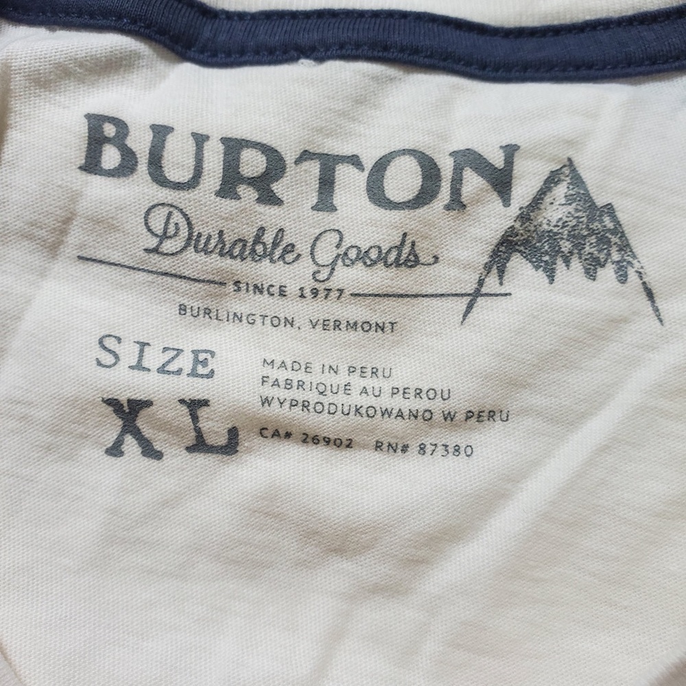Men’s XL Burton Tshirts. (2) - Picture 2 of 5